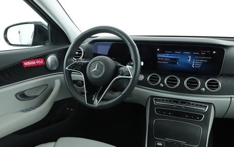 Mercedes-Benz E-Класс, 2020 год, 4 440 000 рублей, 10 фотография