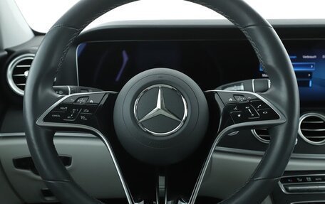 Mercedes-Benz E-Класс, 2020 год, 4 440 000 рублей, 15 фотография