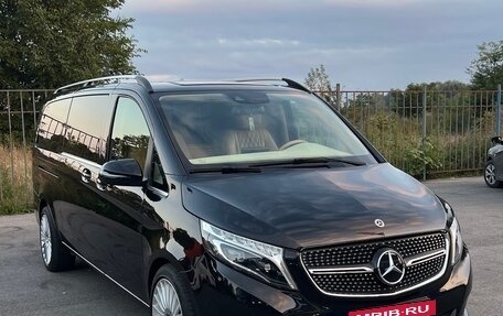 Mercedes-Benz V-Класс, 2018 год, 8 500 000 рублей, 2 фотография