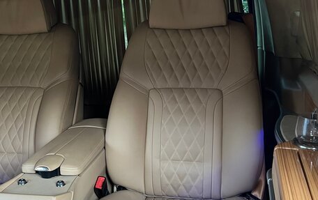 Mercedes-Benz V-Класс, 2018 год, 8 500 000 рублей, 14 фотография