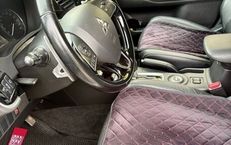 Mitsubishi Outlander III рестайлинг 3, 2015 год, 1 850 000 рублей, 16 фотография