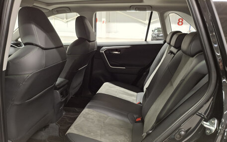 Toyota RAV4, 2024 год, 3 780 000 рублей, 15 фотография