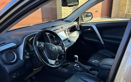 Toyota RAV4, 2016 год, 2 600 000 рублей, 4 фотография