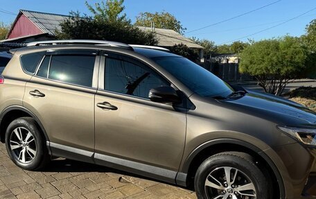 Toyota RAV4, 2016 год, 2 600 000 рублей, 14 фотография