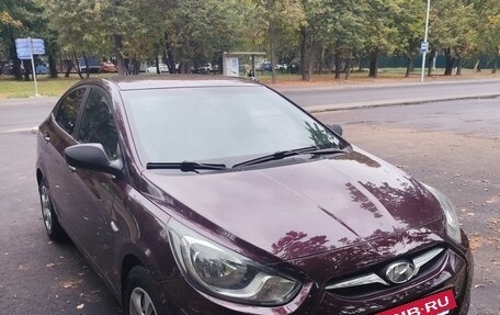 Hyundai Solaris II рестайлинг, 2013 год, 740 000 рублей, 6 фотография