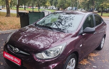 Hyundai Solaris II рестайлинг, 2013 год, 740 000 рублей, 5 фотография