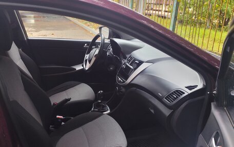 Hyundai Solaris II рестайлинг, 2013 год, 740 000 рублей, 10 фотография