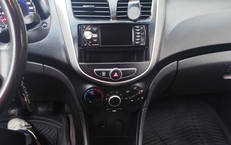 Hyundai Solaris II рестайлинг, 2013 год, 740 000 рублей, 15 фотография