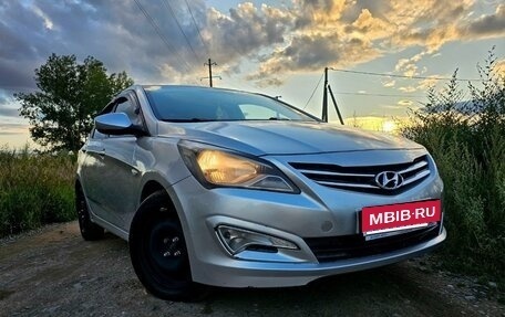 Hyundai Solaris II рестайлинг, 2014 год, 650 000 рублей, 1 фотография