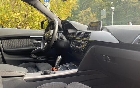 BMW 3 серия, 2017 год, 3 250 000 рублей, 12 фотография