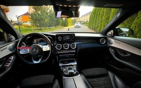 Mercedes-Benz C-Класс, 2019 год, 3 100 000 рублей, 21 фотография