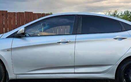 Hyundai Solaris II рестайлинг, 2014 год, 650 000 рублей, 12 фотография