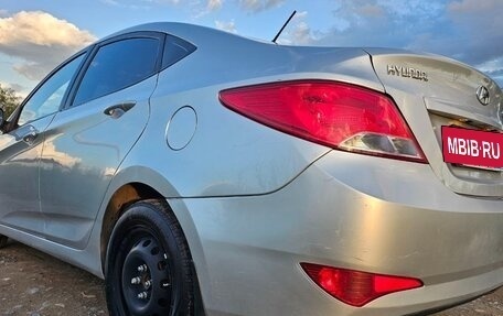 Hyundai Solaris II рестайлинг, 2014 год, 650 000 рублей, 11 фотография