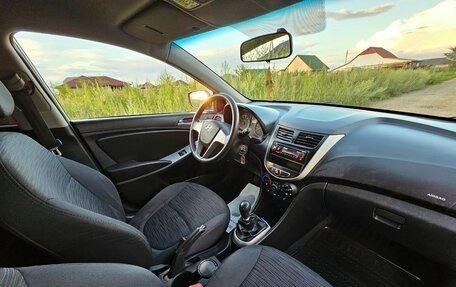 Hyundai Solaris II рестайлинг, 2014 год, 650 000 рублей, 20 фотография