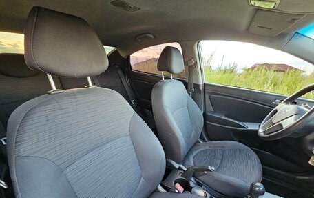 Hyundai Solaris II рестайлинг, 2014 год, 650 000 рублей, 22 фотография