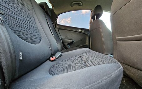 Hyundai Solaris II рестайлинг, 2014 год, 650 000 рублей, 27 фотография