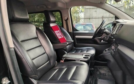 Peugeot Traveller I, 2019 год, 2 772 000 рублей, 10 фотография