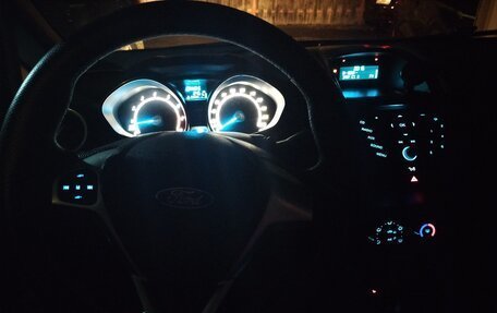 Ford Fiesta, 2015 год, 950 000 рублей, 23 фотография