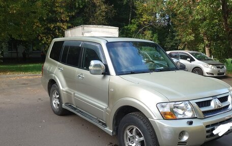 Mitsubishi Pajero III рестайлинг, 2004 год, 730 000 рублей, 4 фотография