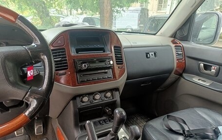 Mitsubishi Pajero III рестайлинг, 2004 год, 730 000 рублей, 8 фотография