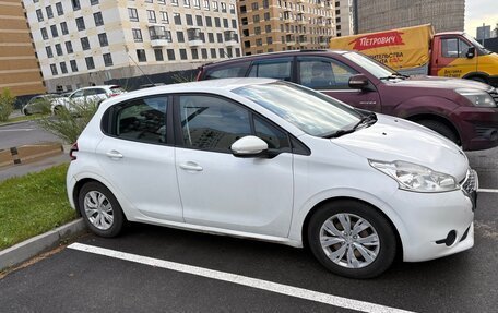 Peugeot 208 II, 2013 год, 499 999 рублей, 3 фотография