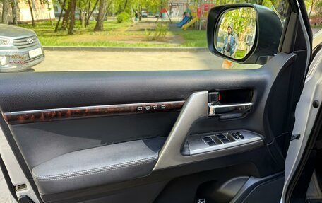 Toyota Land Cruiser 200, 2012 год, 3 499 999 рублей, 10 фотография