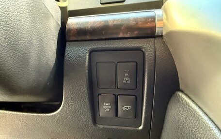 Toyota Land Cruiser 200, 2012 год, 3 499 999 рублей, 17 фотография