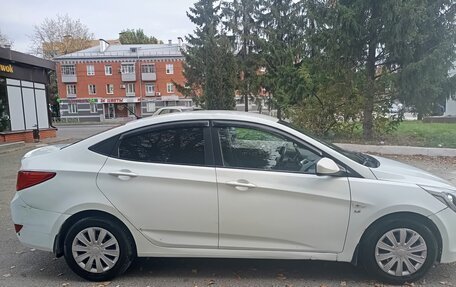 Hyundai Solaris II рестайлинг, 2016 год, 628 000 рублей, 3 фотография