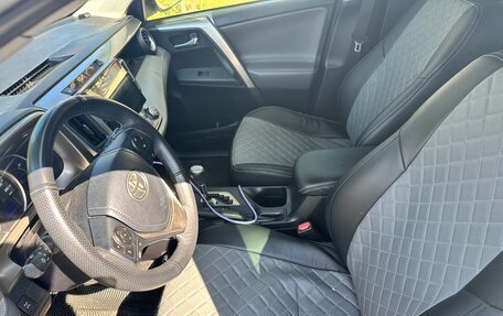 Toyota RAV4, 2014 год, 1 950 000 рублей, 5 фотография