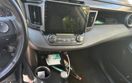 Toyota RAV4, 2014 год, 1 950 000 рублей, 6 фотография