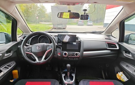 Honda Fit III, 2015 год, 1 450 000 рублей, 10 фотография