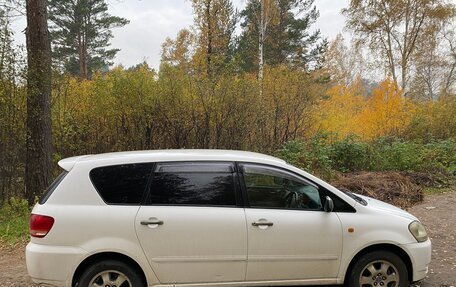 Toyota Ipsum II, 2002 год, 650 000 рублей, 2 фотография