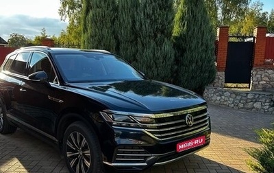 Volkswagen Touareg III, 2019 год, 5 350 000 рублей, 1 фотография