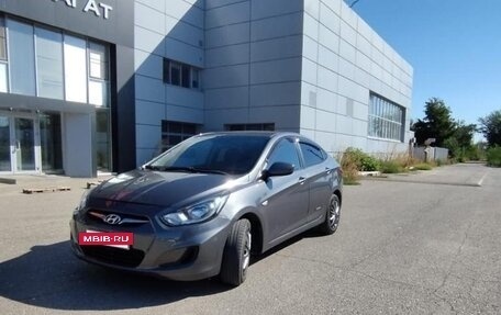 Hyundai Solaris II рестайлинг, 2012 год, 439 000 рублей, 2 фотография