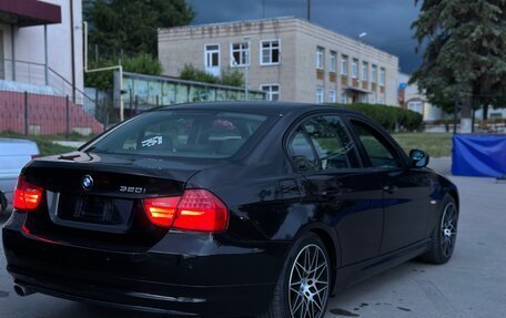 BMW 3 серия, 2009 год, 1 150 000 рублей, 23 фотография