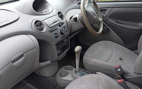 Toyota Platz, 2000 год, 400 000 рублей, 6 фотография