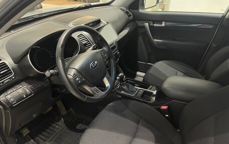 KIA Sorento II рестайлинг, 2017 год, 1 990 000 рублей, 10 фотография