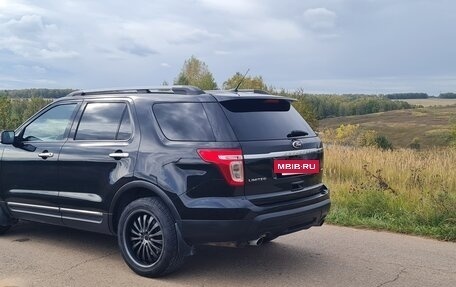 Ford Explorer VI, 2013 год, 1 800 000 рублей, 3 фотография