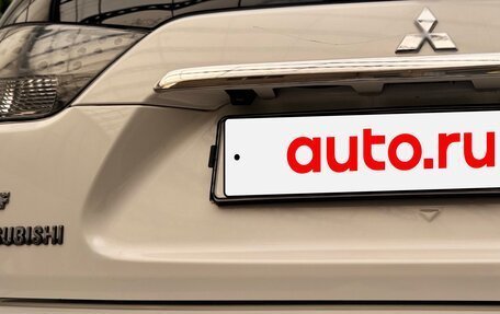 Mitsubishi Outlander III рестайлинг 3, 2010 год, 1 289 000 рублей, 6 фотография