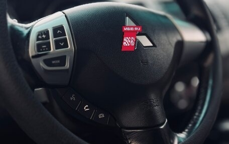 Mitsubishi Outlander III рестайлинг 3, 2010 год, 1 289 000 рублей, 13 фотография