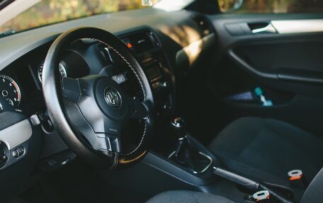 Volkswagen Jetta VI, 2012 год, 920 000 рублей, 8 фотография
