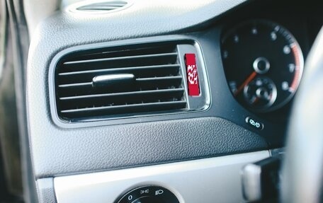 Volkswagen Jetta VI, 2012 год, 920 000 рублей, 10 фотография