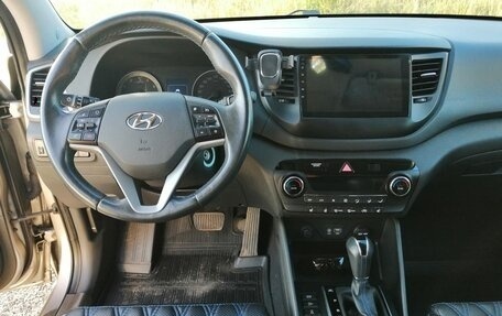 Hyundai Tucson III, 2017 год, 1 950 000 рублей, 12 фотография