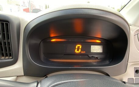 Daihatsu Mira e:S I рестайлинг, 2012 год, 450 000 рублей, 12 фотография