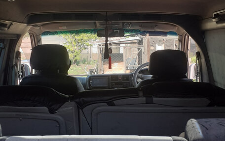 Mazda Bongo Friendee i рестайлинг, 2002 год, 585 000 рублей, 13 фотография
