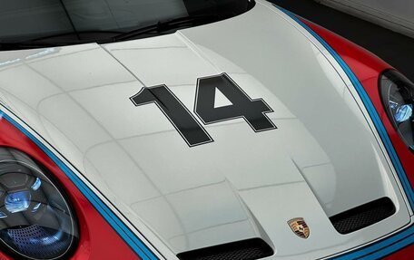 Porsche 911, 2023 год, 51 000 000 рублей, 9 фотография