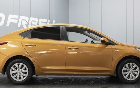 Hyundai Solaris II рестайлинг, 2018 год, 1 050 000 рублей, 5 фотография