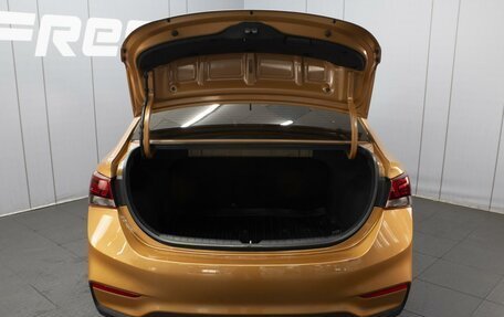 Hyundai Solaris II рестайлинг, 2018 год, 1 050 000 рублей, 19 фотография