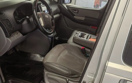 Hyundai Grand Starex Grand Starex I рестайлинг 2, 2010 год, 1 150 000 рублей, 4 фотография