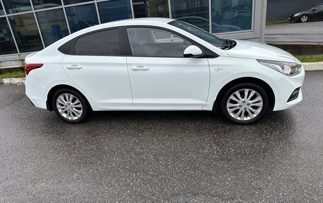 Hyundai Solaris II рестайлинг, 2017 год, 1 150 000 рублей, 3 фотография